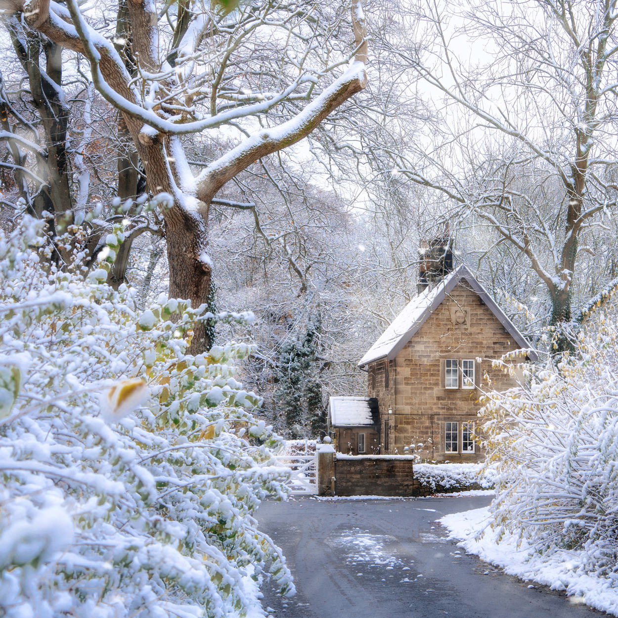 Peak District Photography - snow in Hathersage