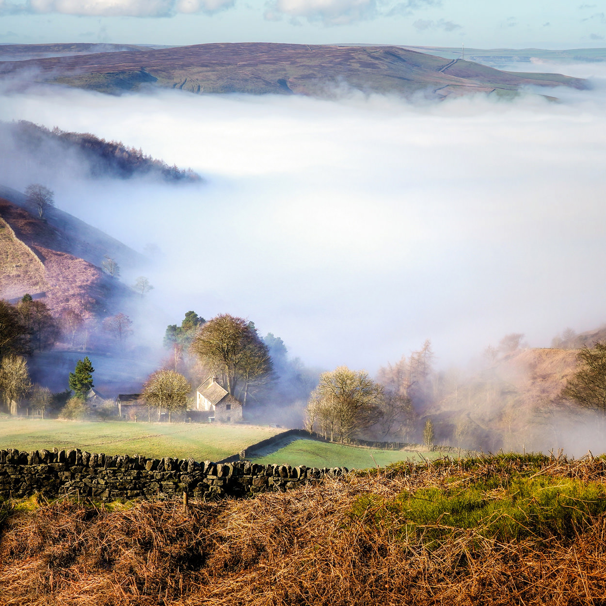 Cloud inversion in the Peak District